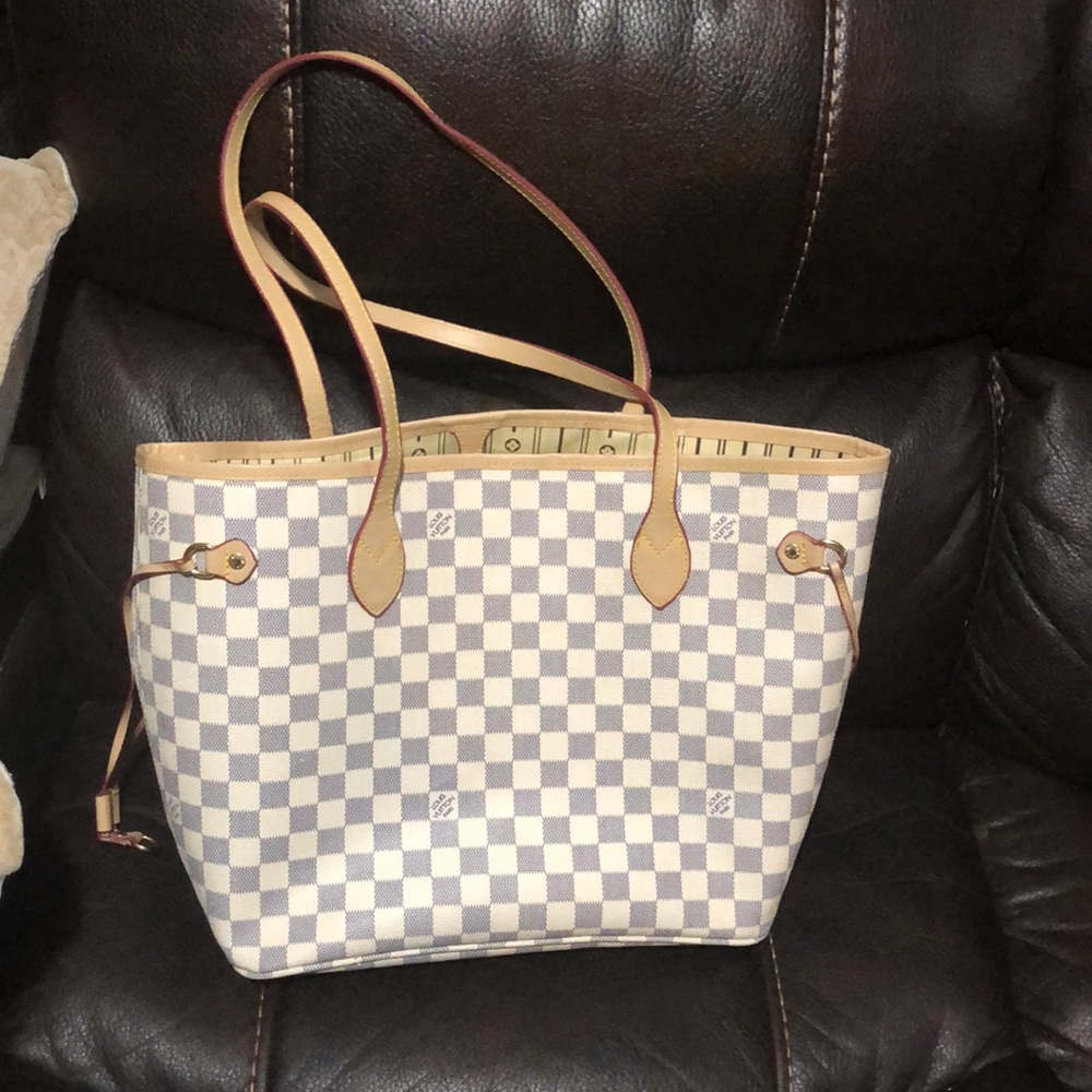 tote